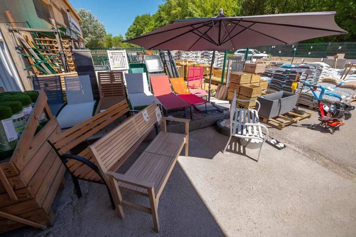 Fournitures et accessoires de quincaillerie Puyvert