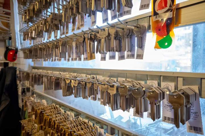 Magasin de quincaillerie Puyvert