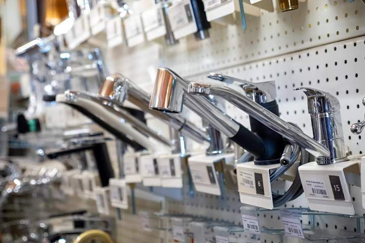 Fournitures et accessoires de quincaillerie Puyvert